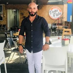 Meet your Posher, Robert